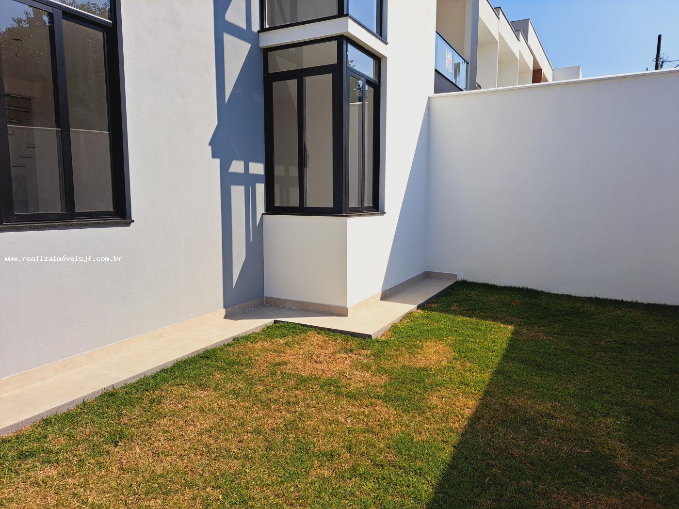 Casa à venda com 4 quartos, 190m² - Foto 4