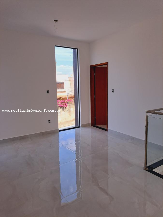 Casa à venda com 4 quartos, 190m² - Foto 14