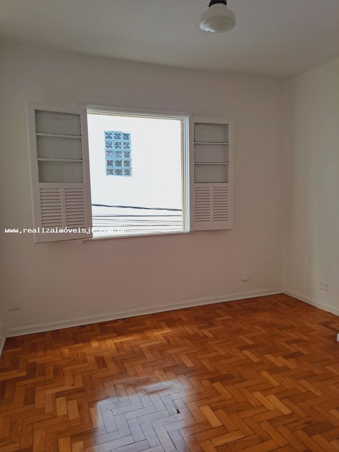 Apartamento à venda com 3 quartos, 95m² - Foto 3