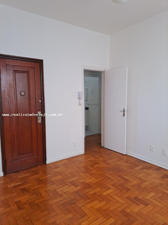 Apartamento à venda com 3 quartos, 95m² - Foto 1