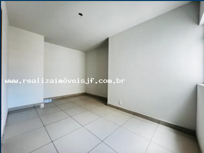 Apartamento à venda com 2 quartos, 68m² - Foto 3