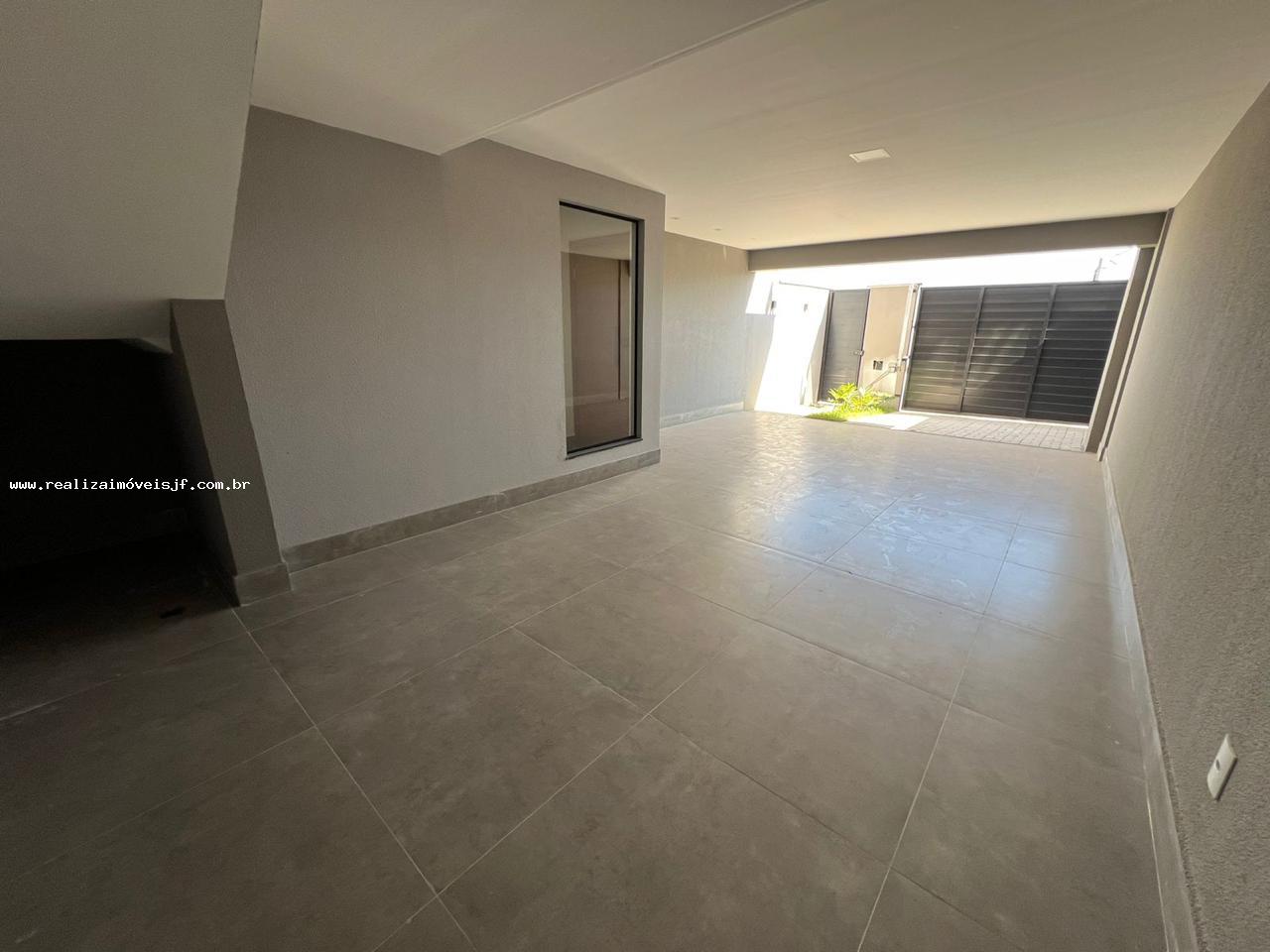 Casa à venda com 3 quartos, 200m² - Foto 17