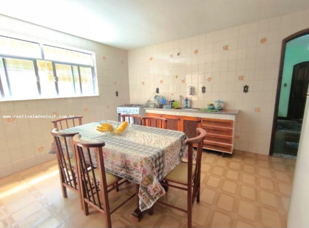 Casa à venda com 3 quartos, 221m² - Foto 19