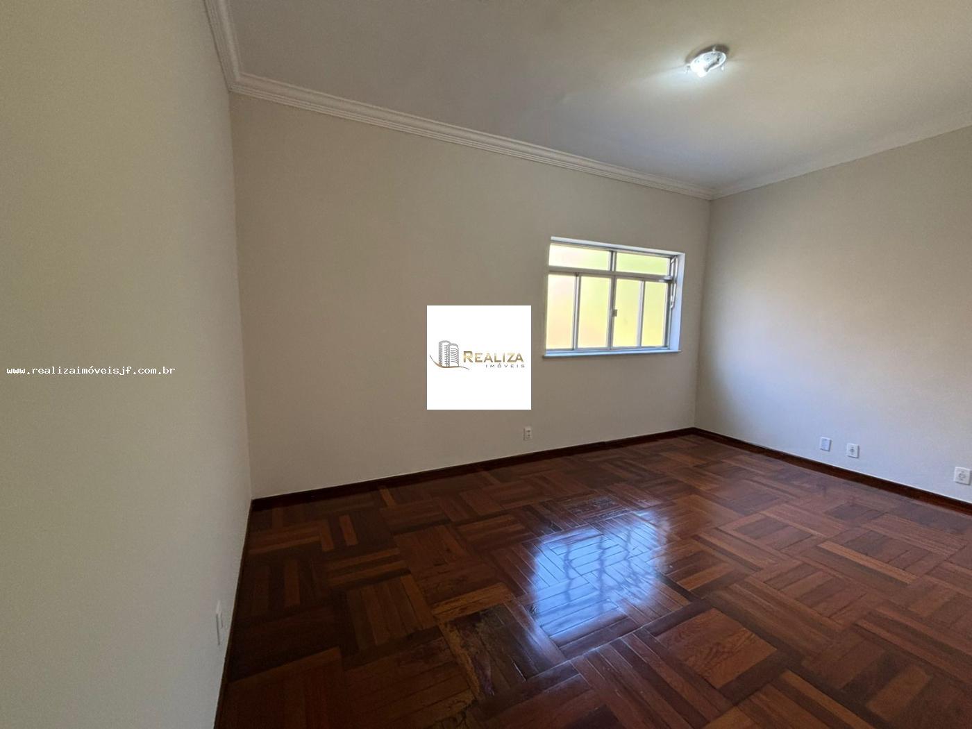 Casa à venda com 3 quartos, 360m² - Foto 8