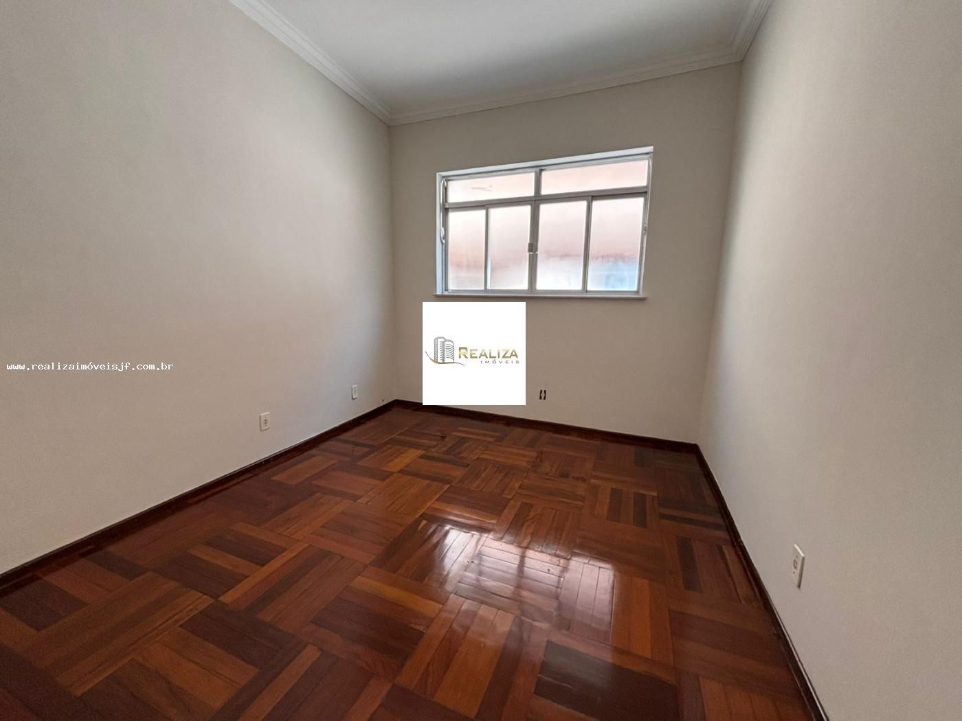 Casa à venda com 3 quartos, 360m² - Foto 9